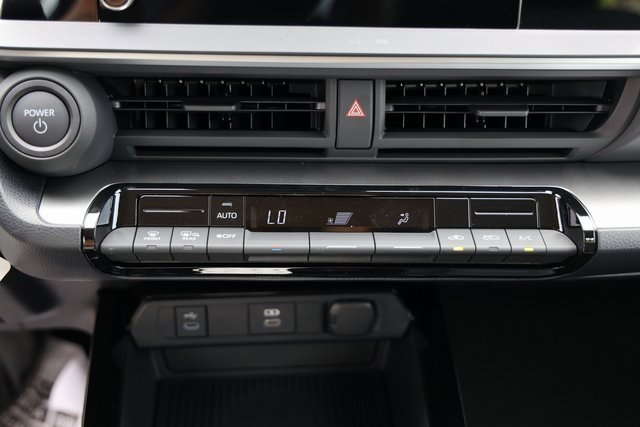 New 2026 Toyota Prius LE image 19