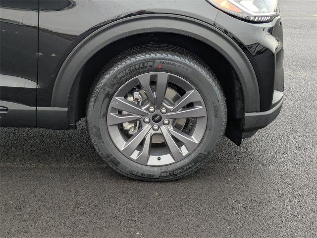 New 2026 Ford Explorer Active image 23