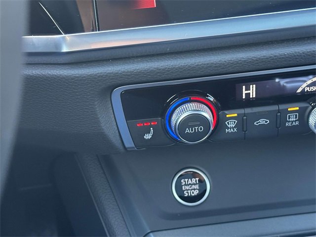 Used 2025 Audi Q3 2.0T Premium w/ Convenience Package image 32