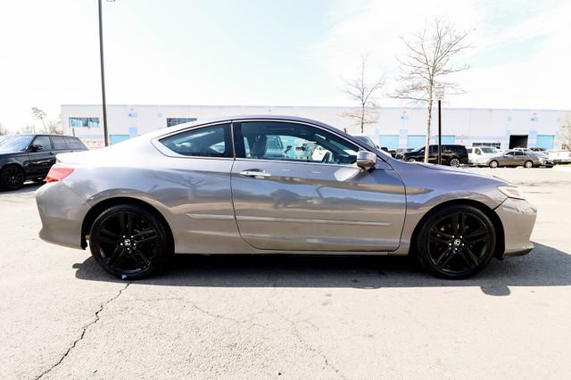 Used 2016 Honda Accord Touring image 17