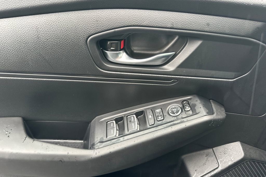 Certified 2025 Honda Accord LX image 10