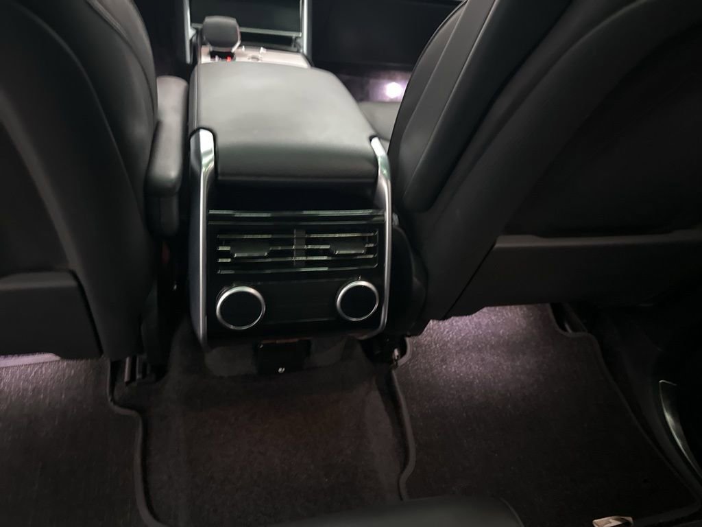 Used 2025 Land Rover Range Rover Long Wheelbase SE image 21