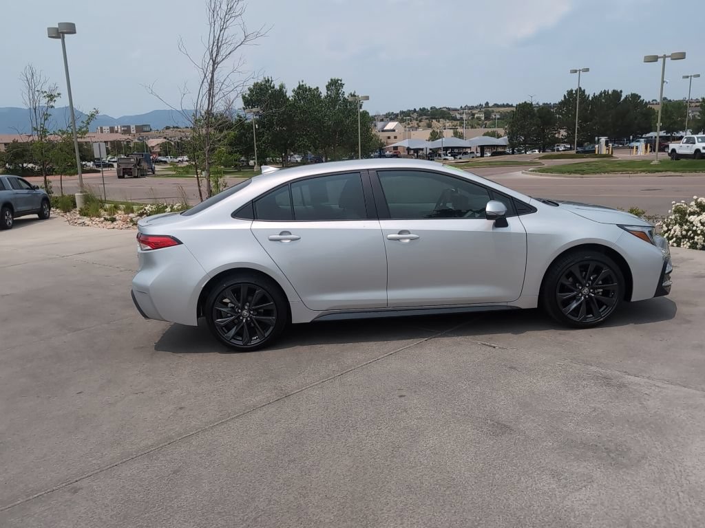 Used 2026 Toyota Corolla SE FWD image 8