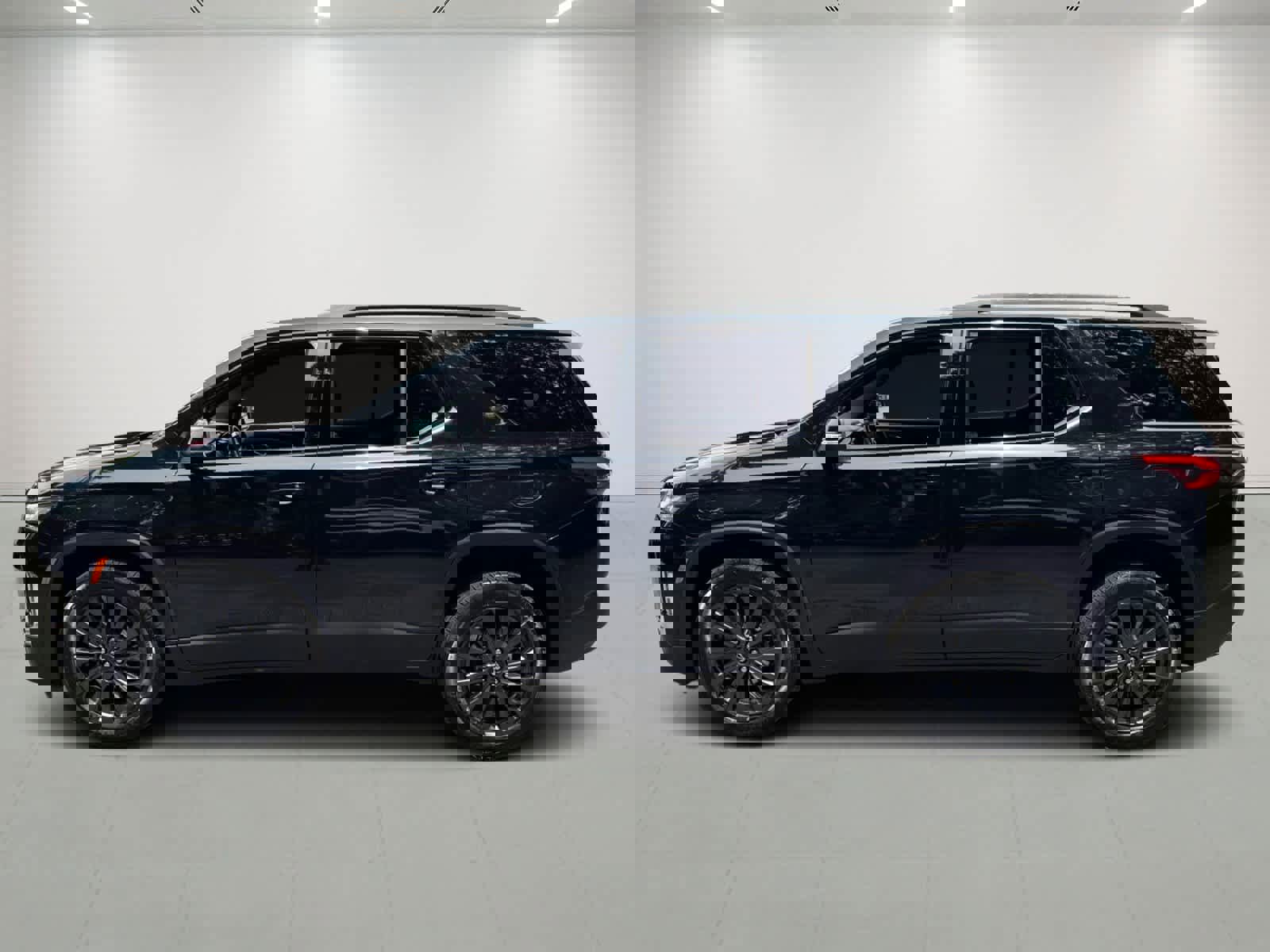 Certified 2022 Chevrolet Traverse RS image 3