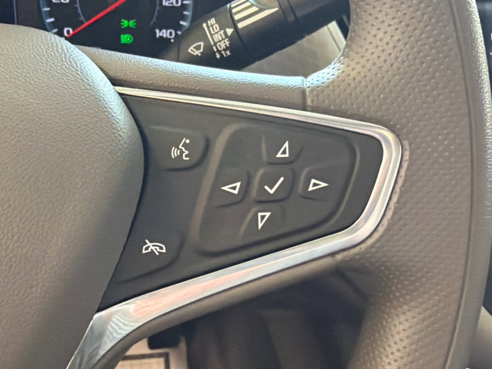 Used 2024 Chevrolet Malibu LT FWD image 35