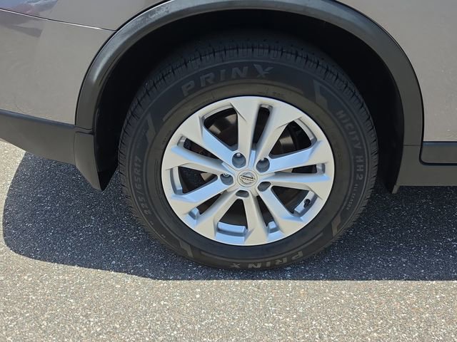 Used 2016 Nissan Rogue SV w/ SV Premium Package FWD image 5