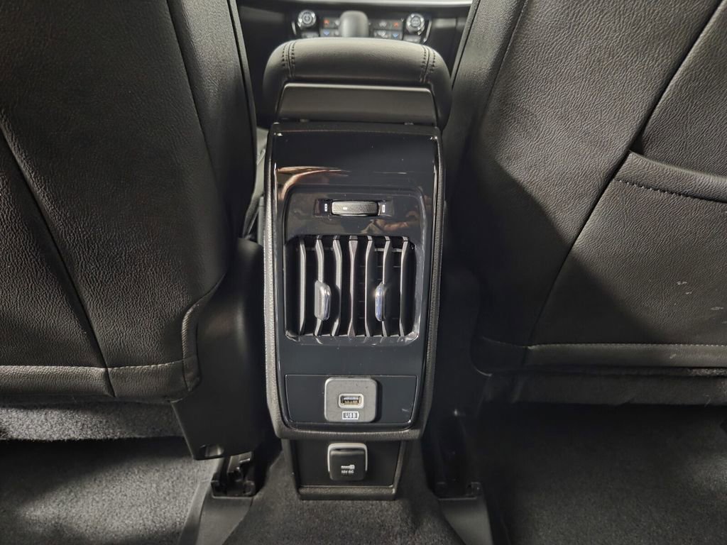 Certified 2025 Jeep Compass Limited image 27