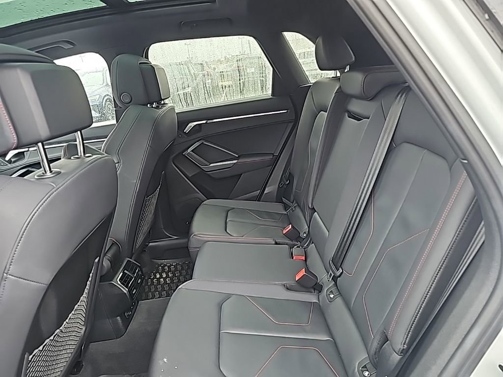 Used 2025 Audi Q3 2.0T Premium Plus w/ Premium Plus Package image 11