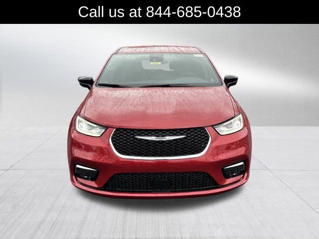 New 2026 Chrysler Pacifica Select image 2