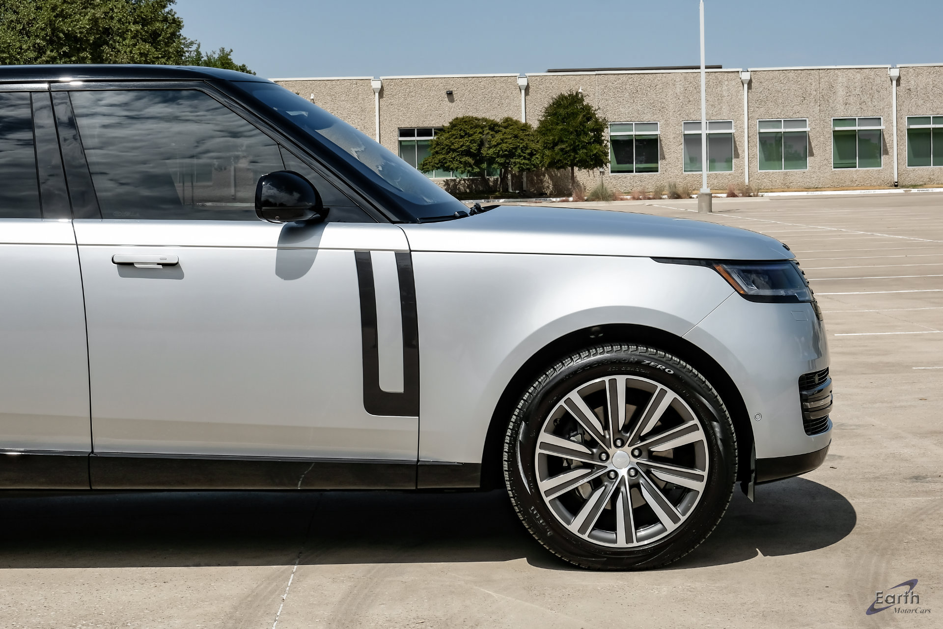 Used 2023 Land Rover Range Rover SE AWD/4WD image 21