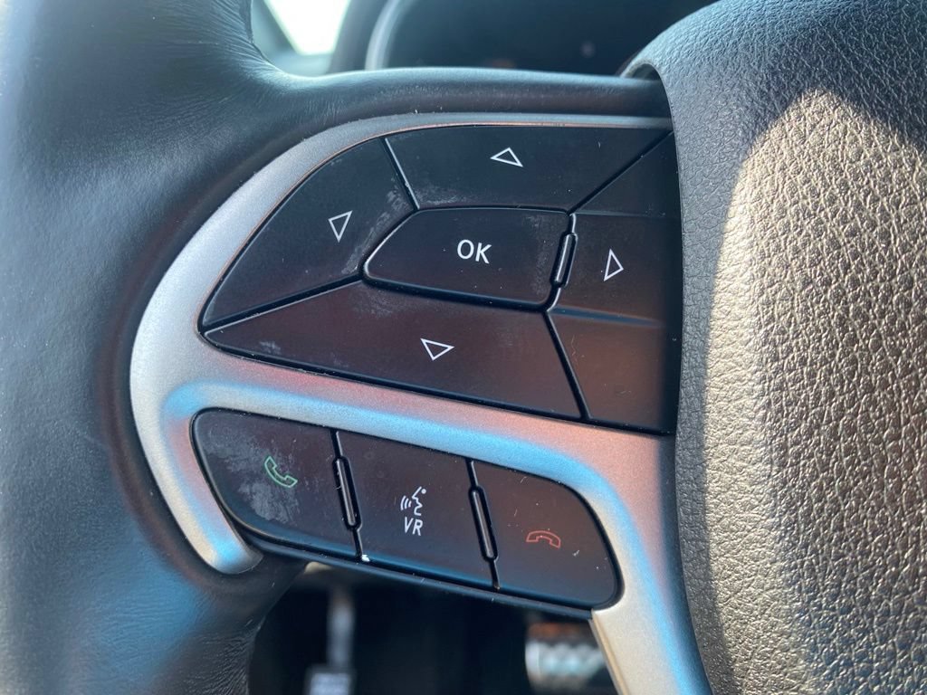 Used 2018 Jeep Grand Cherokee Overland RWD image 18