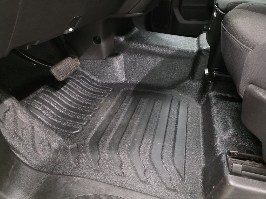 Used 2025 Chevrolet Silverado 1500 W/T RWD image 19