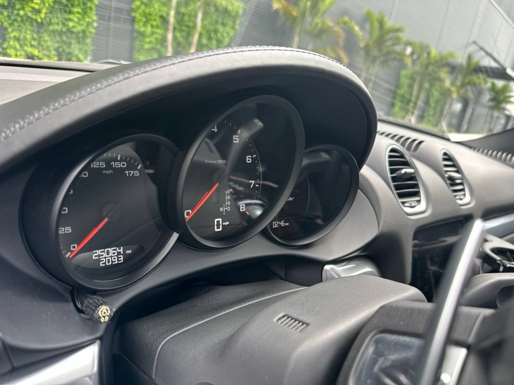 Certified 2019 Porsche 718 Boxster RWD image 3
