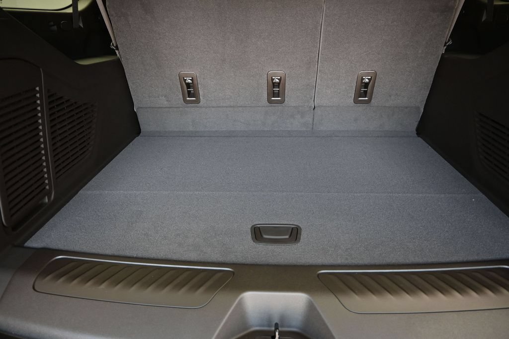 New 2026 Chevrolet Suburban LT w/ Comfort Package RWD image 20