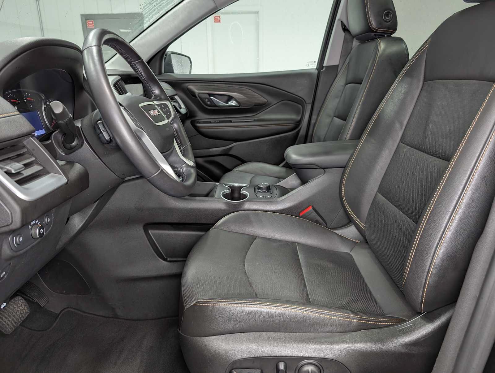 Certified 2021 GMC Terrain SLT w/ Elevation Edition AWD/4WD image 4