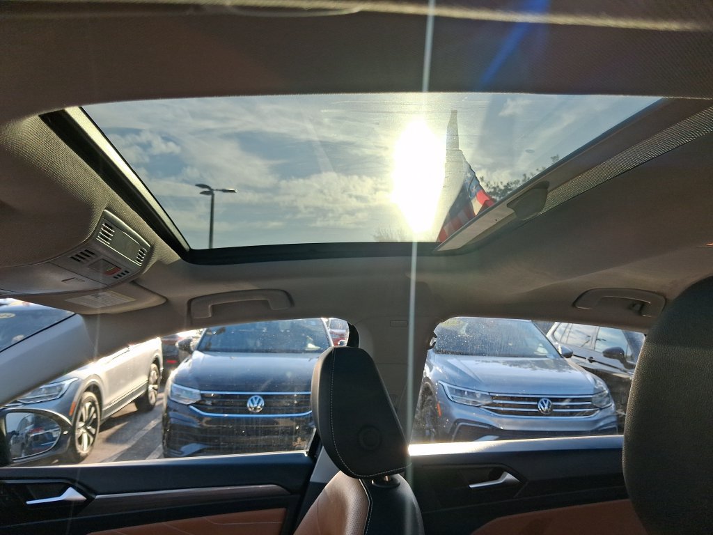 Certified 2024 Volkswagen Jetta SEL FWD image 20