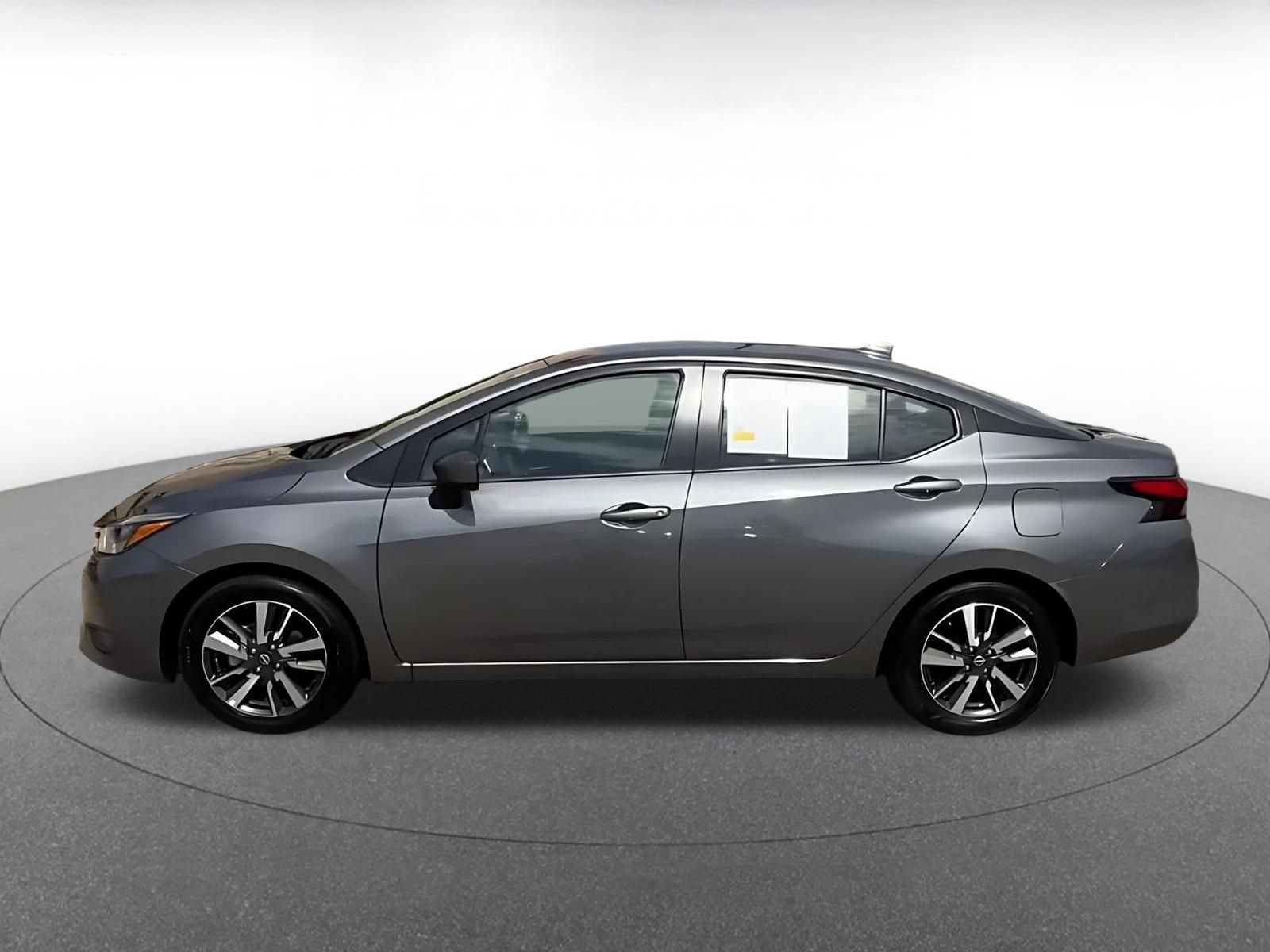 Used 2025 Nissan Versa SV FWD image 8