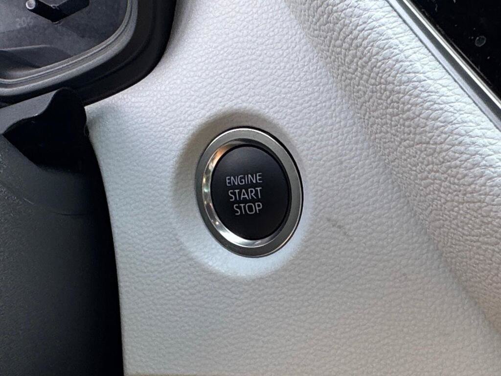Certified 2026 Toyota Corolla SE FWD image 14