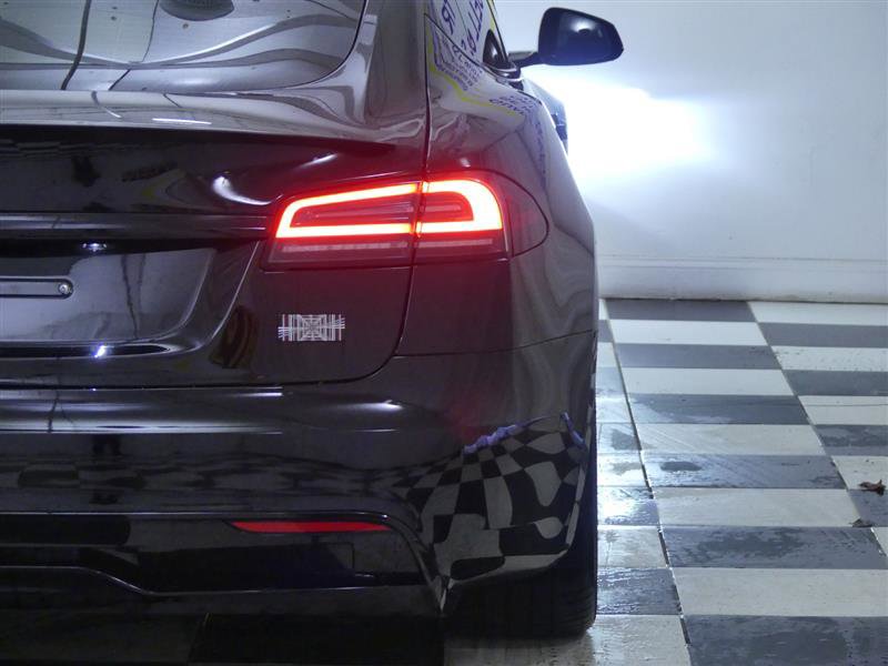 Used 2022 Tesla Model S Plaid image 30