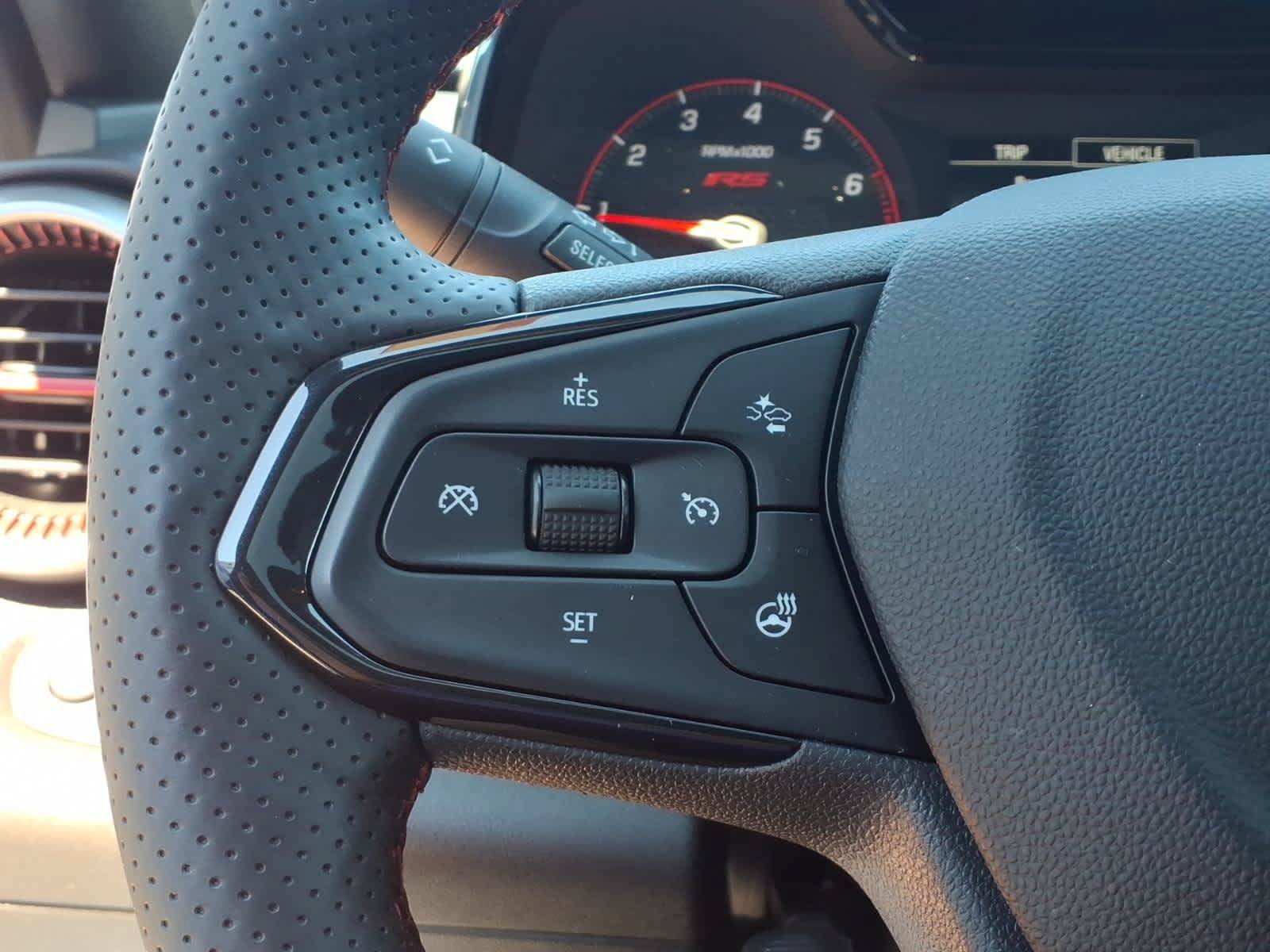 Used 2026 Chevrolet Trax RS w/ Sunroof Package FWD image 15
