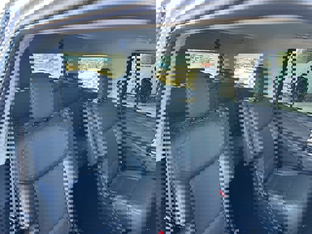 New 2026 Ford Expedition Active image 33