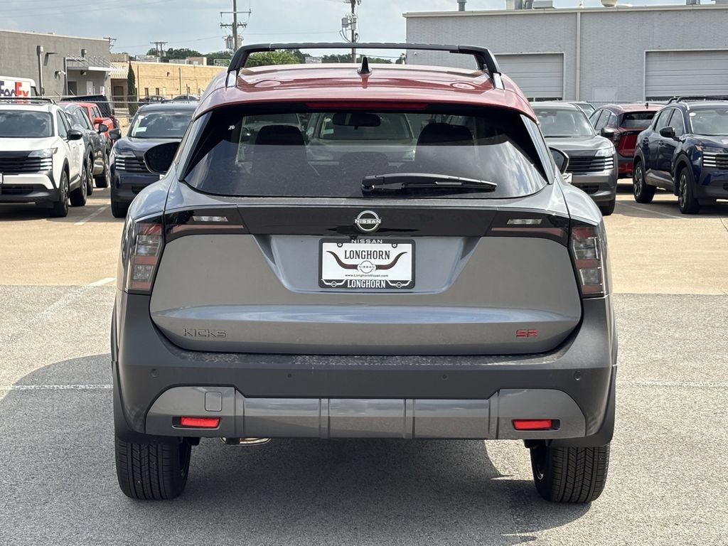 New 2026 Nissan Kicks SR w/ Cold Weather Package FWD image 4
