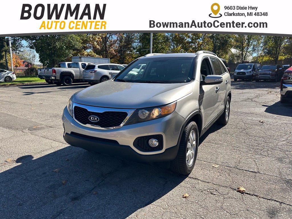 Used 2013 Kia Sorento LX w/ Convenience Pkg FWD image 1