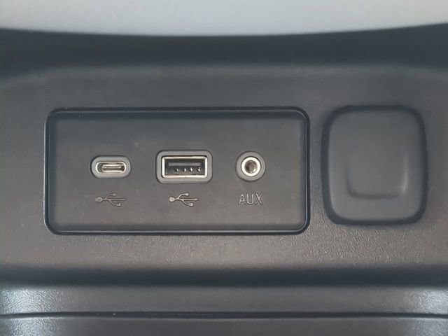 Used 2023 Chevrolet Equinox LS w/ LS Convenience Package image 20