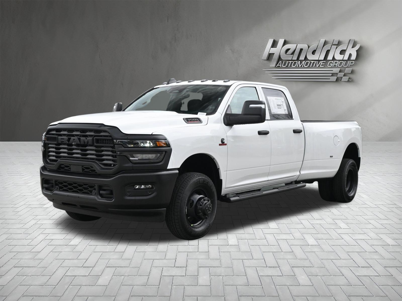 New 2026 RAM 3500 Tradesman AWD/4WD image 5