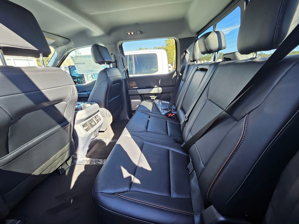New 2026 Ford F250 Lariat w/ Black Appearance Package image 19