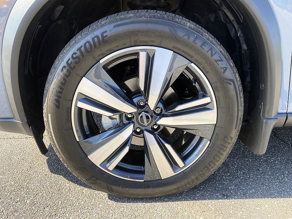 Certified 2024 Nissan Rogue SL image 8