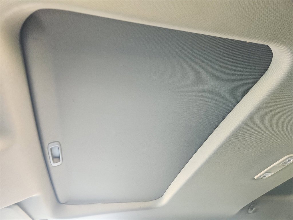 Used 2020 Chevrolet Silverado 1500 LTZ w/ LTZ Premium Package image 23