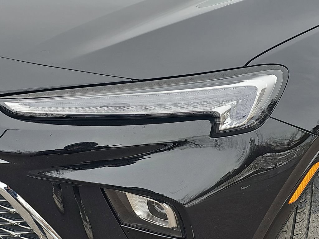 Certified 2024 Buick Encore GX Avenir w/ Avenir Convenience Package AWD/4WD image 37