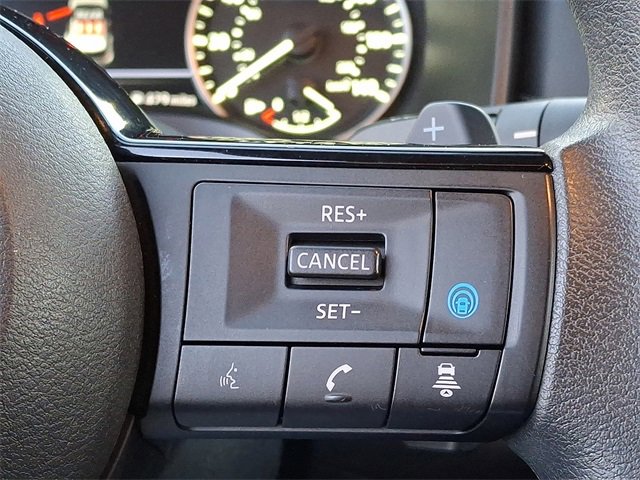 Used 2023 Nissan Rogue SV image 28