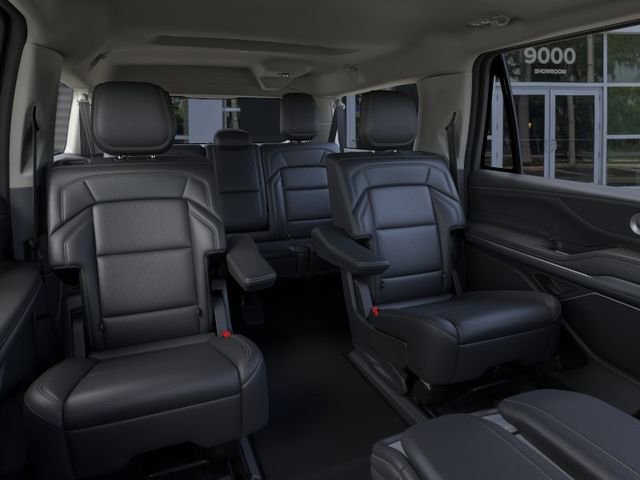 New 2026 Lincoln Navigator L Premier AWD/4WD image 11