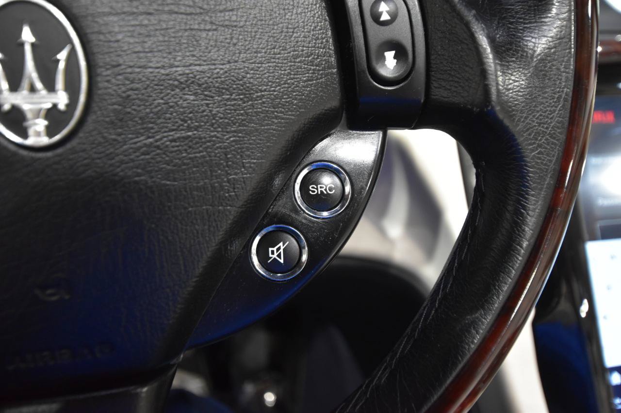 Used 2015 Maserati GranTurismo Convertible RWD image 26