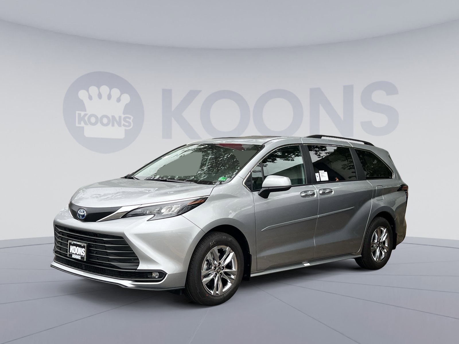 New 2025 Toyota Sienna XLE