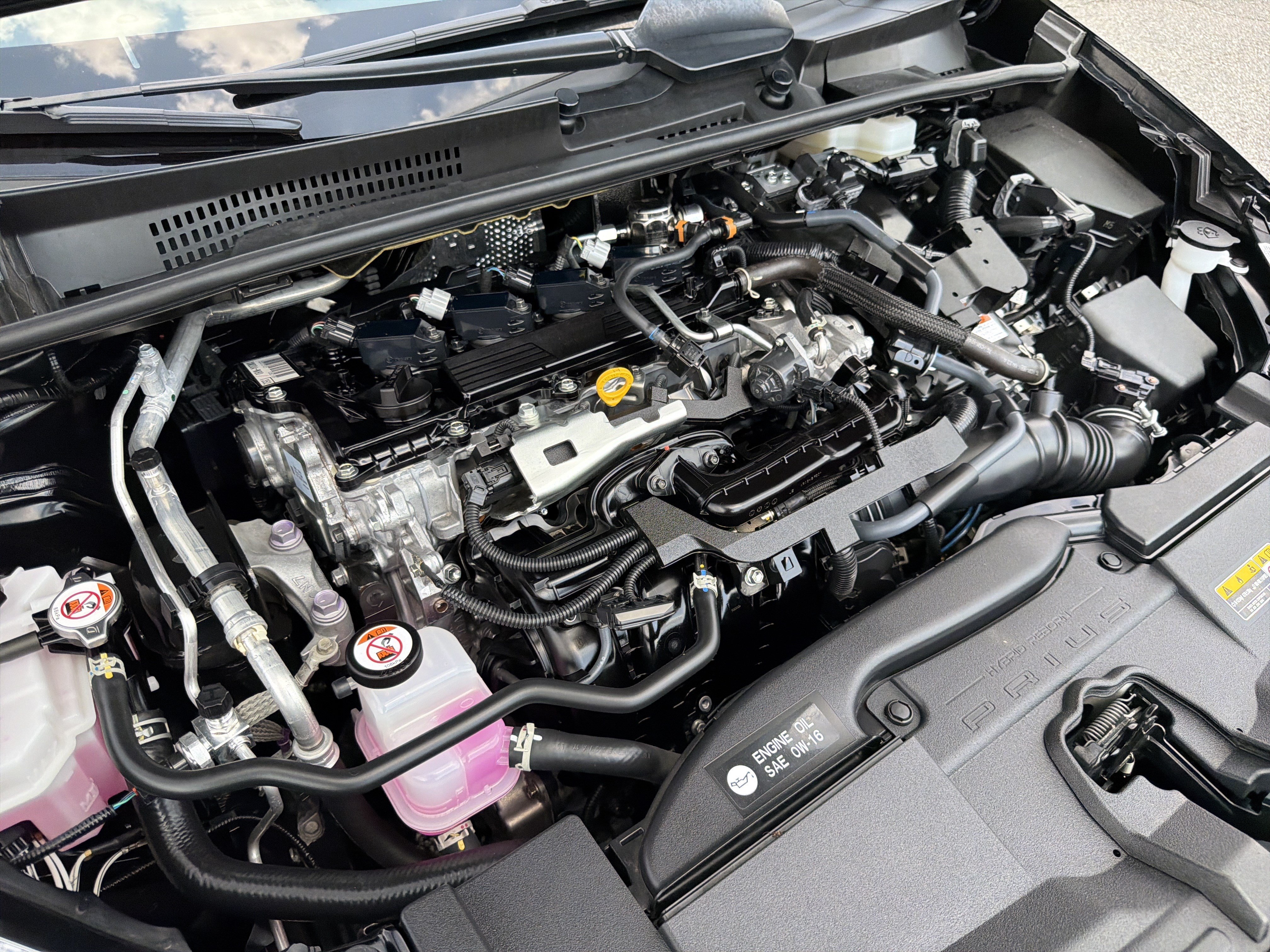 Certified 2025 Toyota Prius LE AWD/4WD image 22