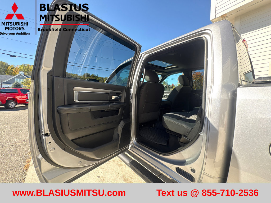 Used 2021 RAM 1500 Warlock AWD/4WD image 37