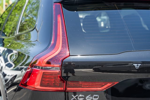 New 2026 Volvo XC60 T8 Ultra w/ Protection Package Premier AWD/4WD image 7