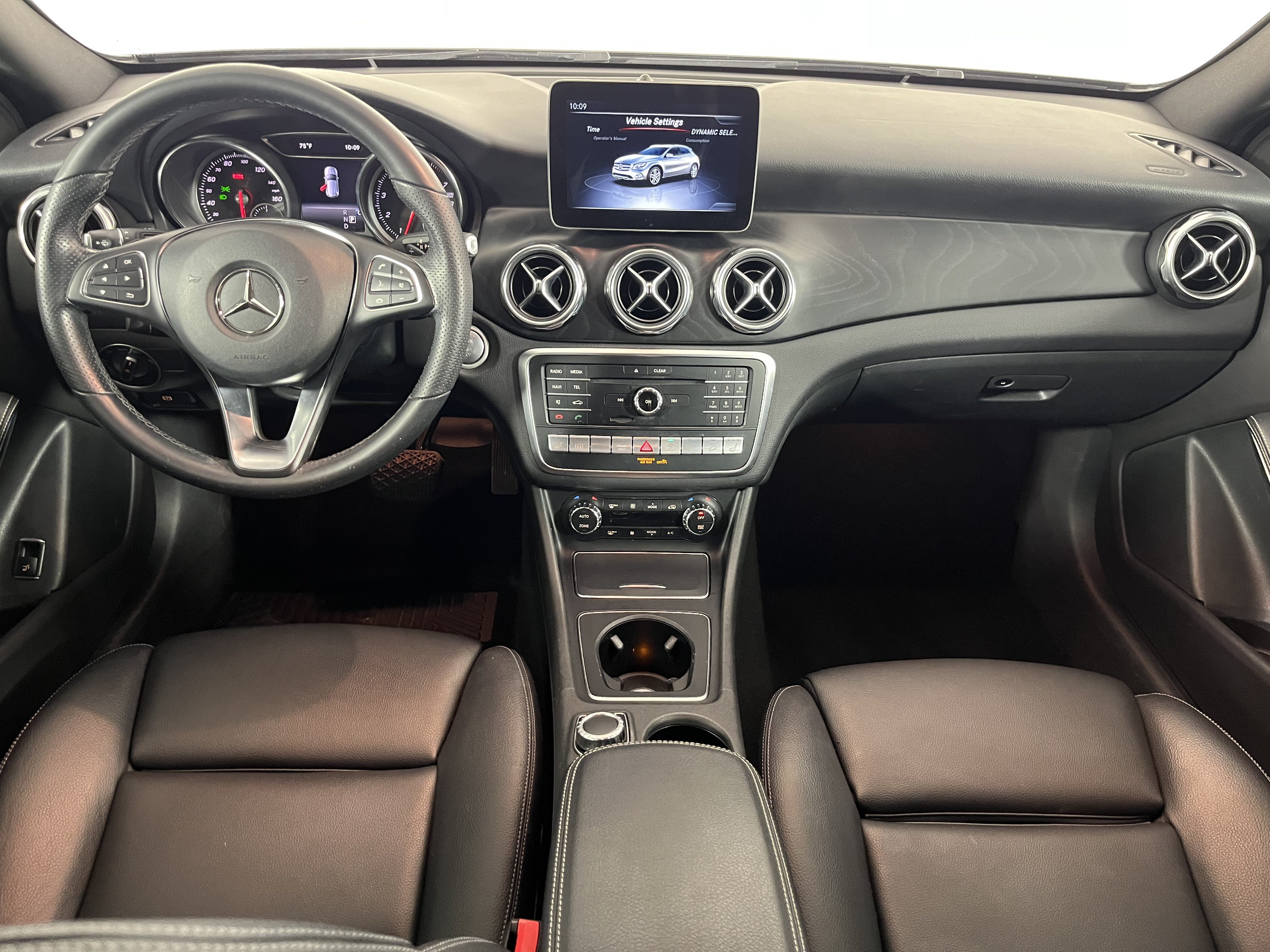 Used 2019 Mercedes-Benz GLA 250 4MATIC image 10
