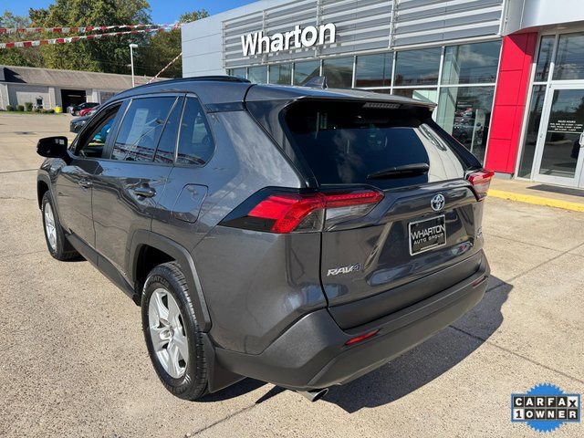 Used 2020 Toyota RAV4 XLE image 20