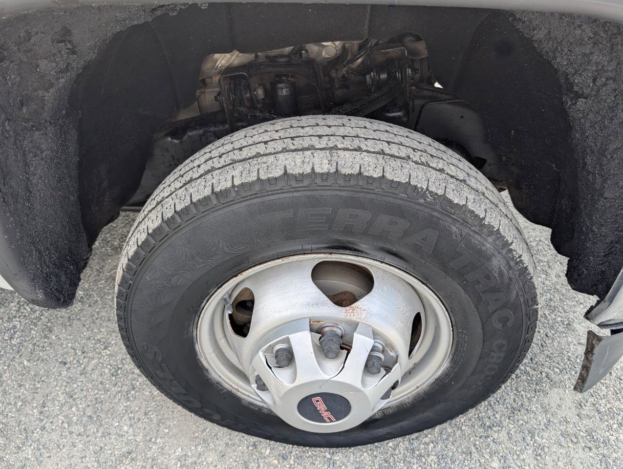 Used 2015 GMC Sierra 3500 2WD Crew Cab image 4