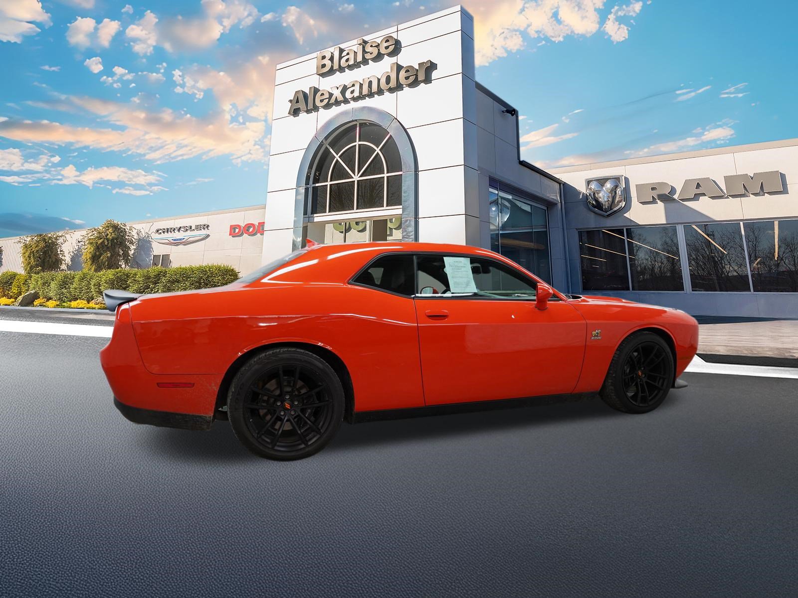Used 2022 Dodge Challenger R/T Scat Pack w/ 1320 Drag Pack RWD video 2