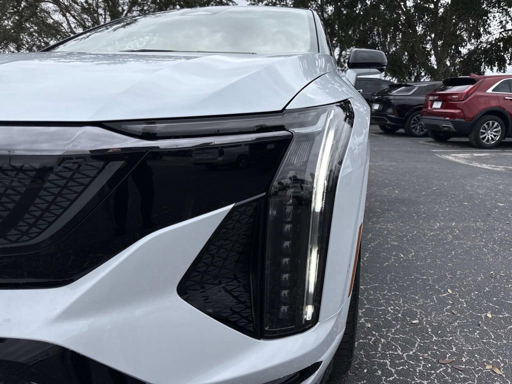 New 2026 Cadillac Optiq V image 9