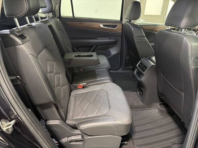 Used 2024 Volkswagen Atlas SE AWD/4WD image 23