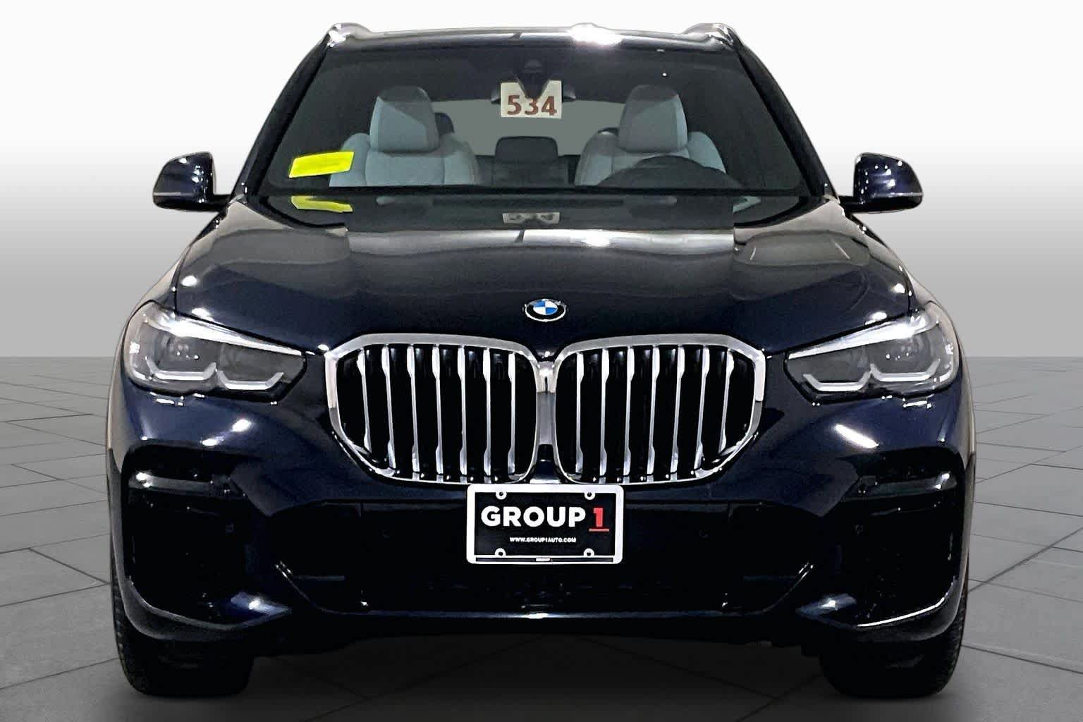 Used 2023 BMW X5 xDrive40i w/ M Sport Package AWD/4WD image 3