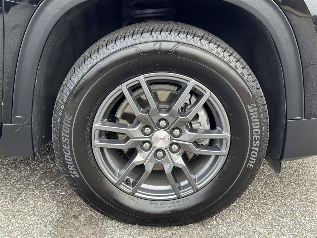 Used 2025 GMC Acadia Elevation image 27