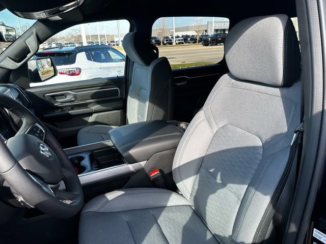 New 2026 RAM 1500 4x4 Crew Cab image 19