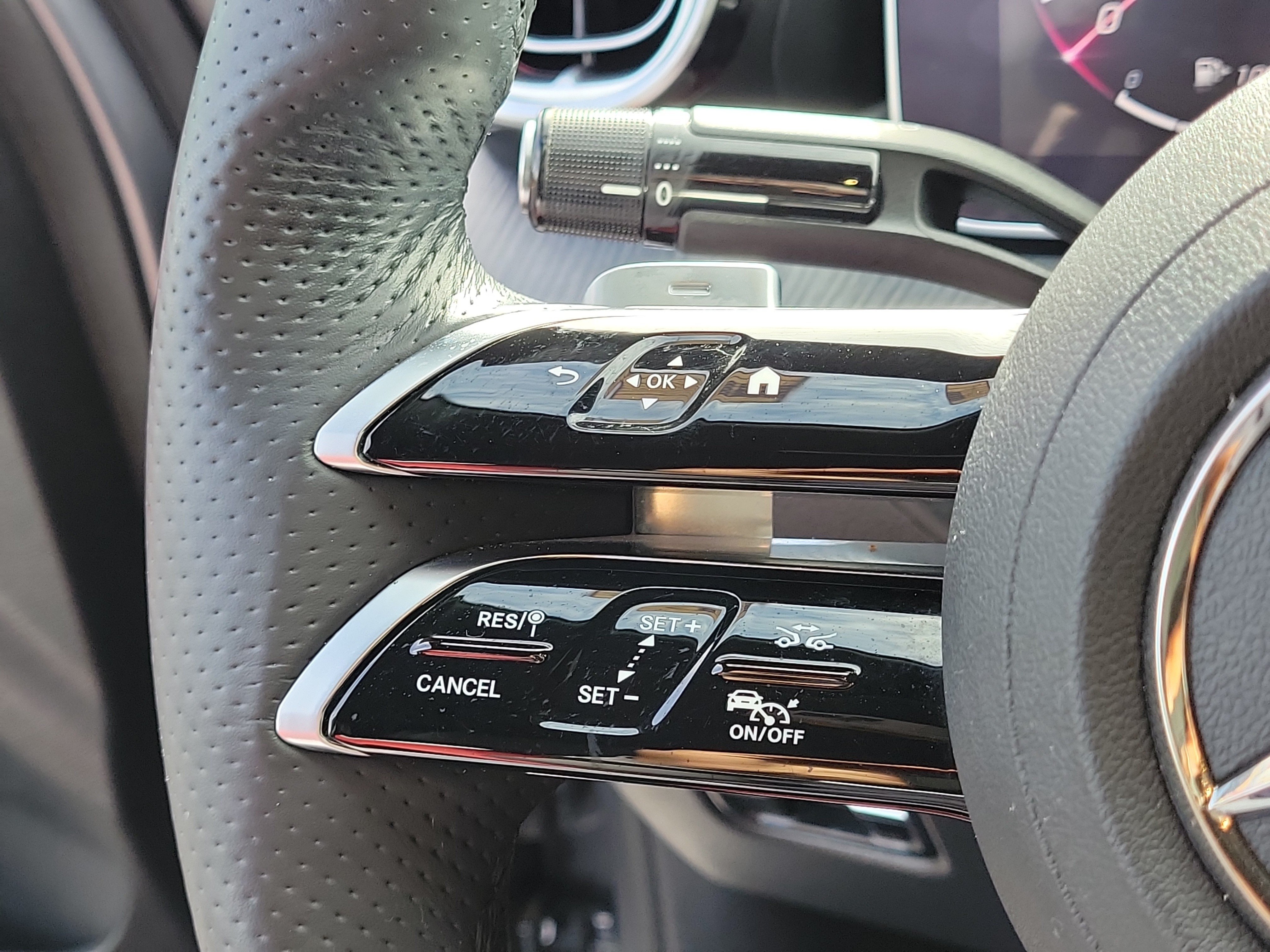 Used 2022 Mercedes-Benz C 300 4MATIC Sedan image 27